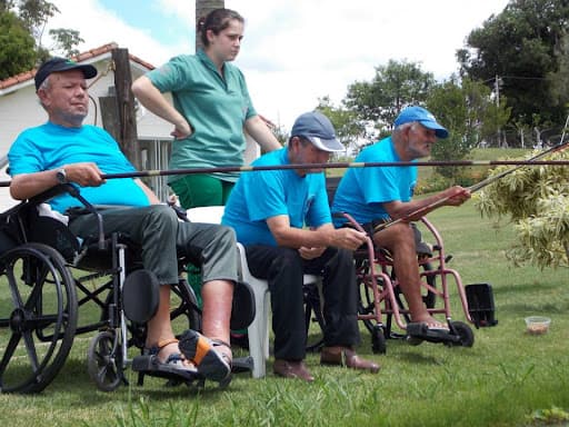 Retrato de idoso sorrindo